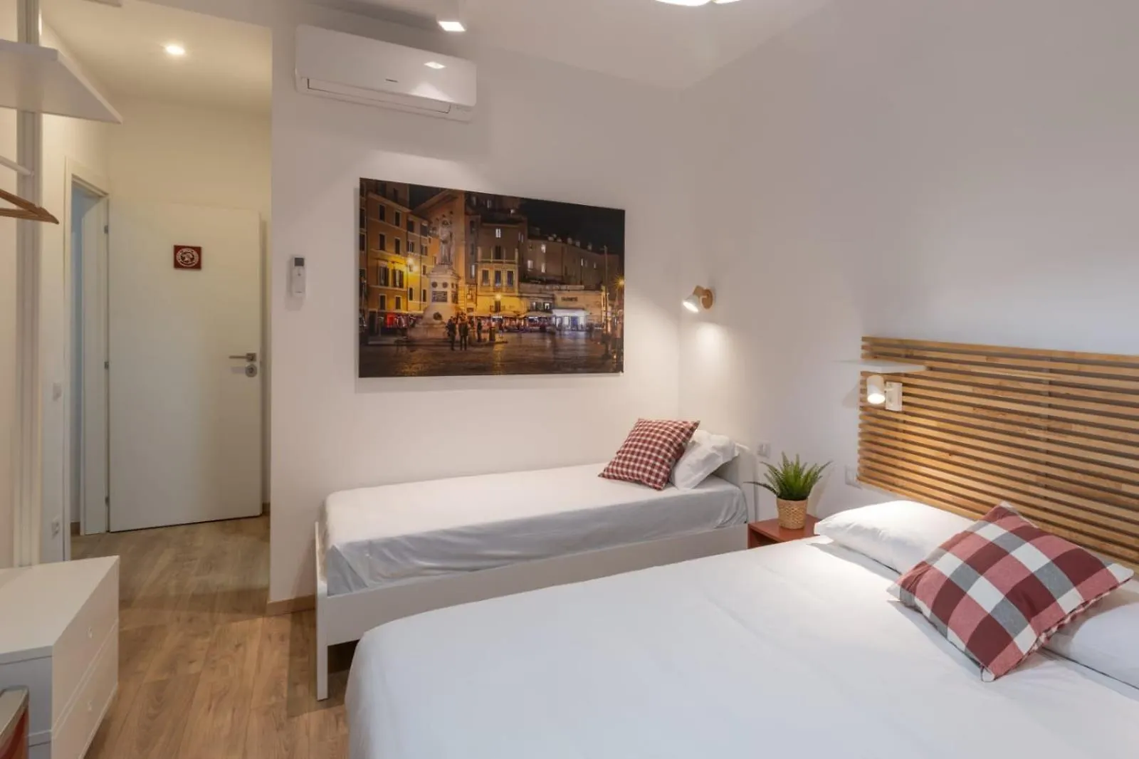 433 Rooms Roma Italia