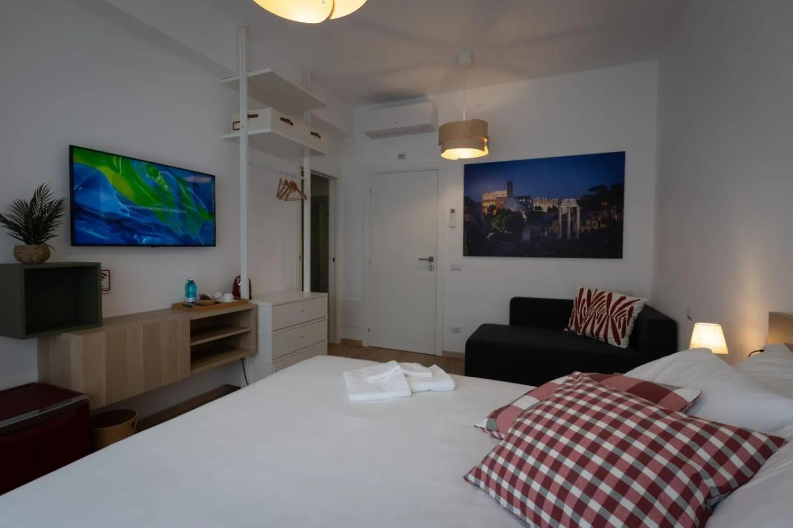 433 Rooms Roma 0*, Rome Italy