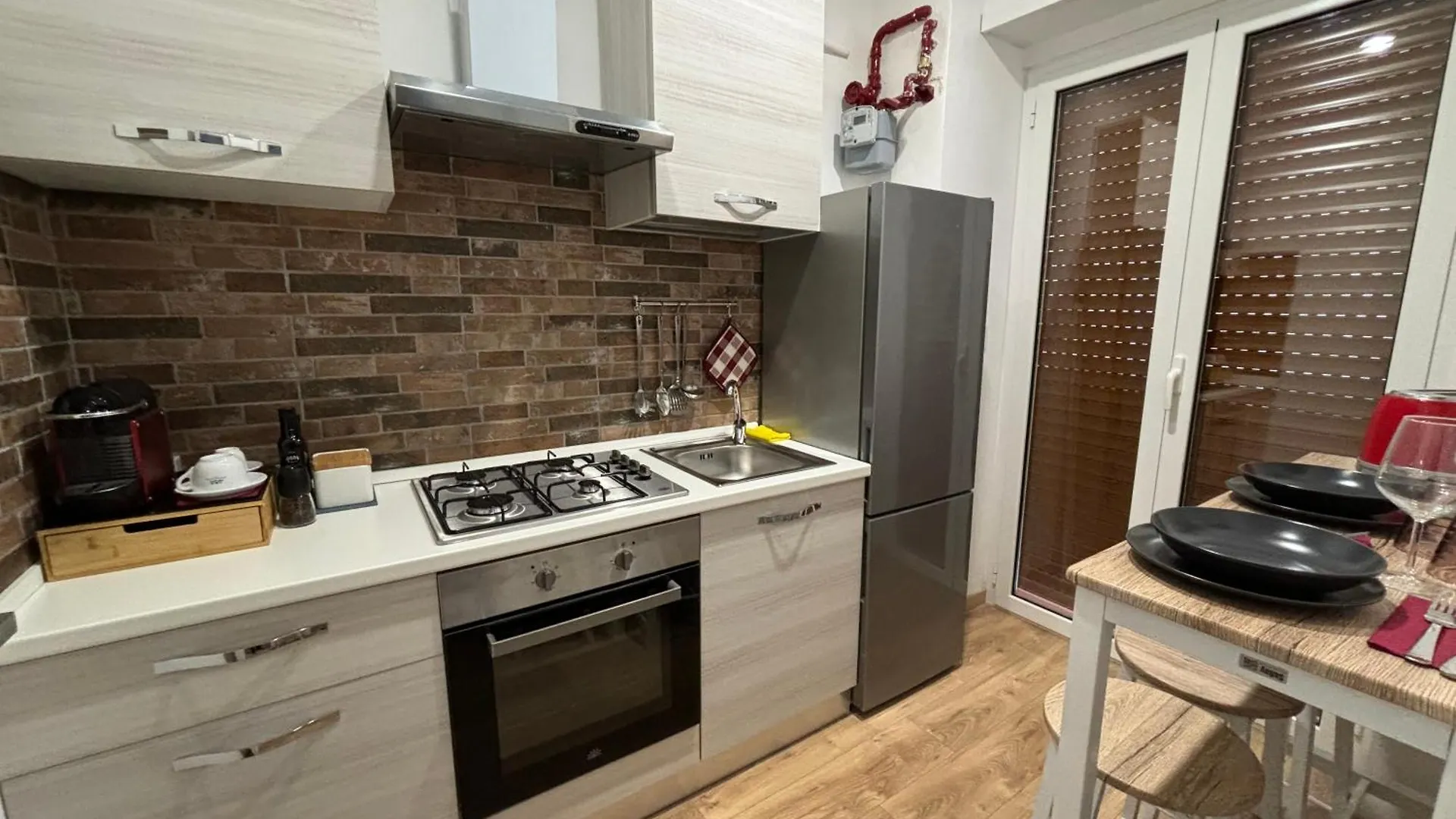 433 Rooms Roma location